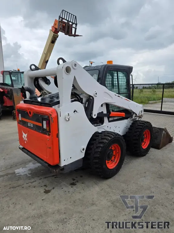 Bobcat S770 - 5
