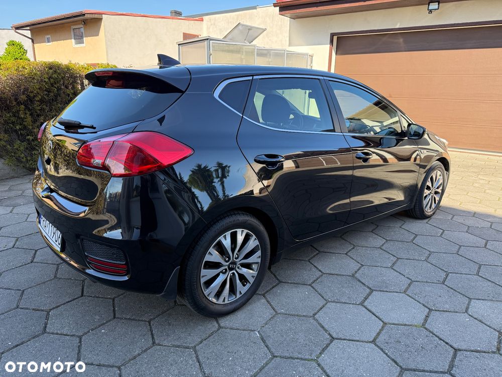Kia Ceed - 6