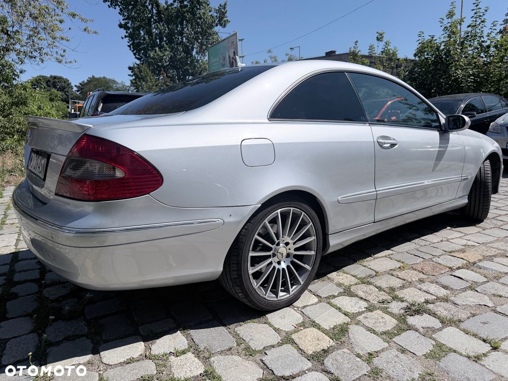 Mercedes-Benz CLK 220 CDI Automatik Avantgarde Sport Edition - 3