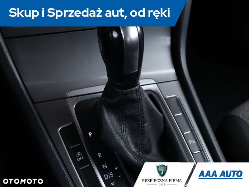 Volkswagen Golf Variant - 15