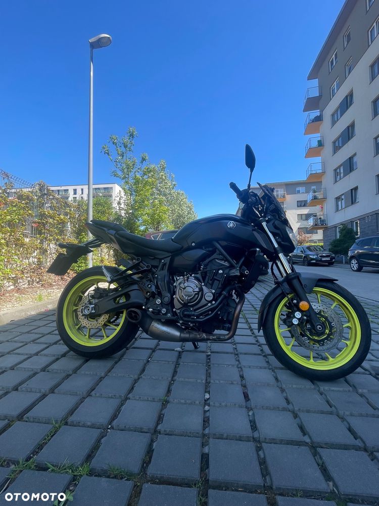 Yamaha MT - 2