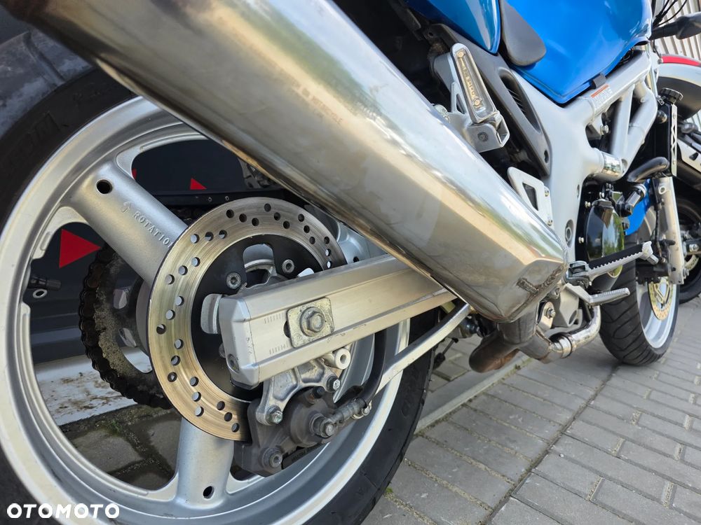 Suzuki SV - 22