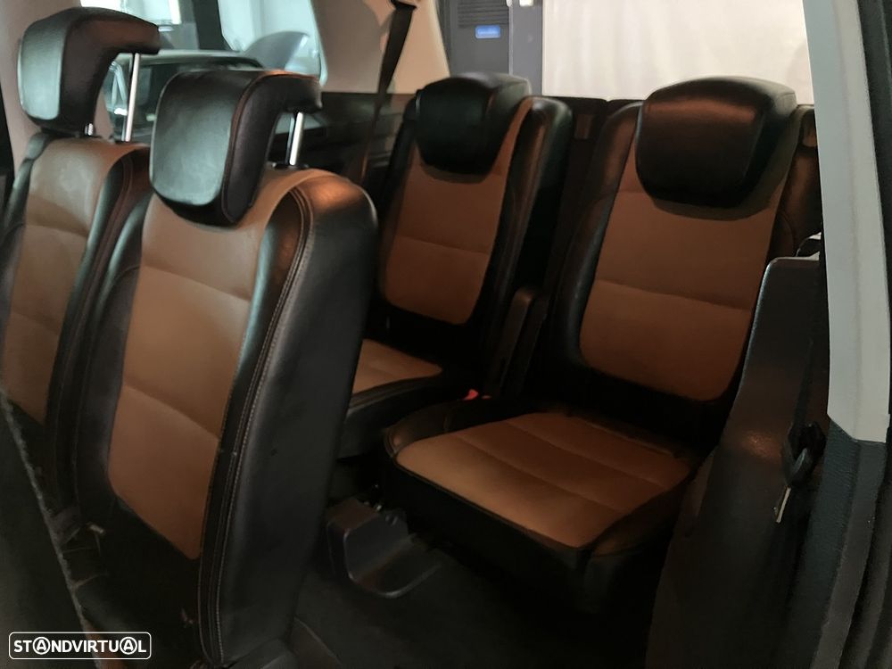 VW Sharan 2.0 TDI Confortline - 10