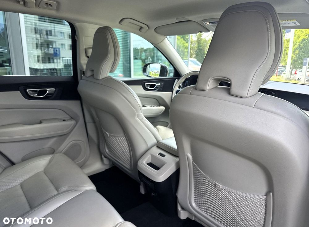 Volvo XC 60 - 29