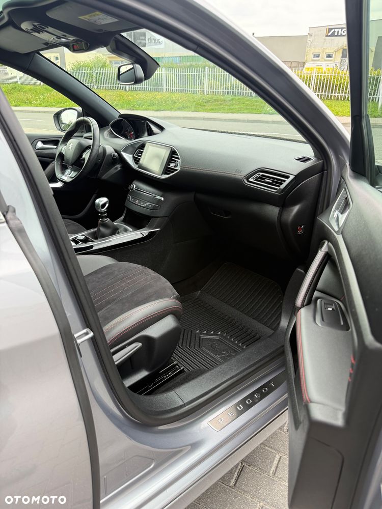 Peugeot 308 PureTech 130 GPF Stop & Start GT Pack - 10