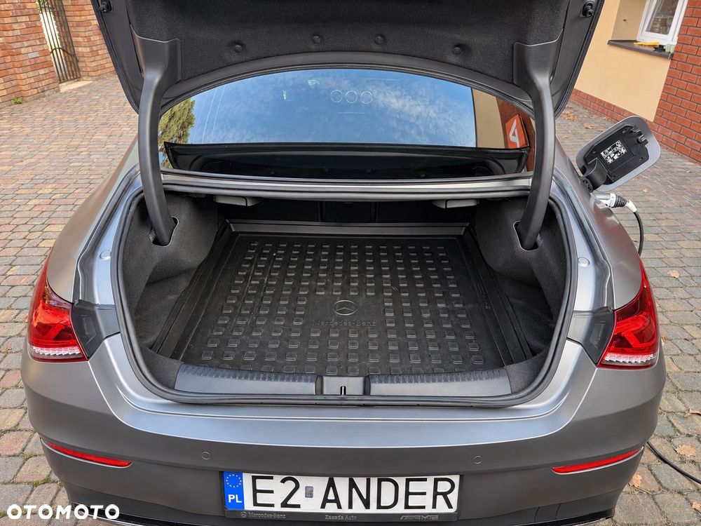 Mercedes-Benz CLA - 40