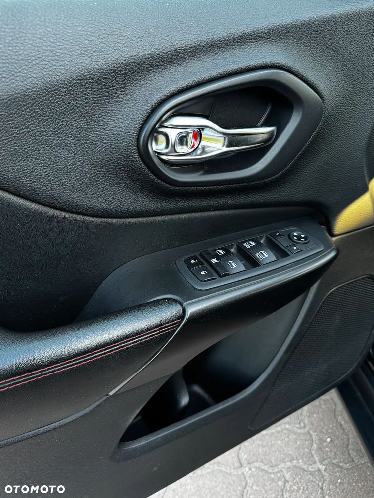 Jeep Cherokee 3.2 V6 Pentastar Active Drive Lock Autom Trailhawk - 9