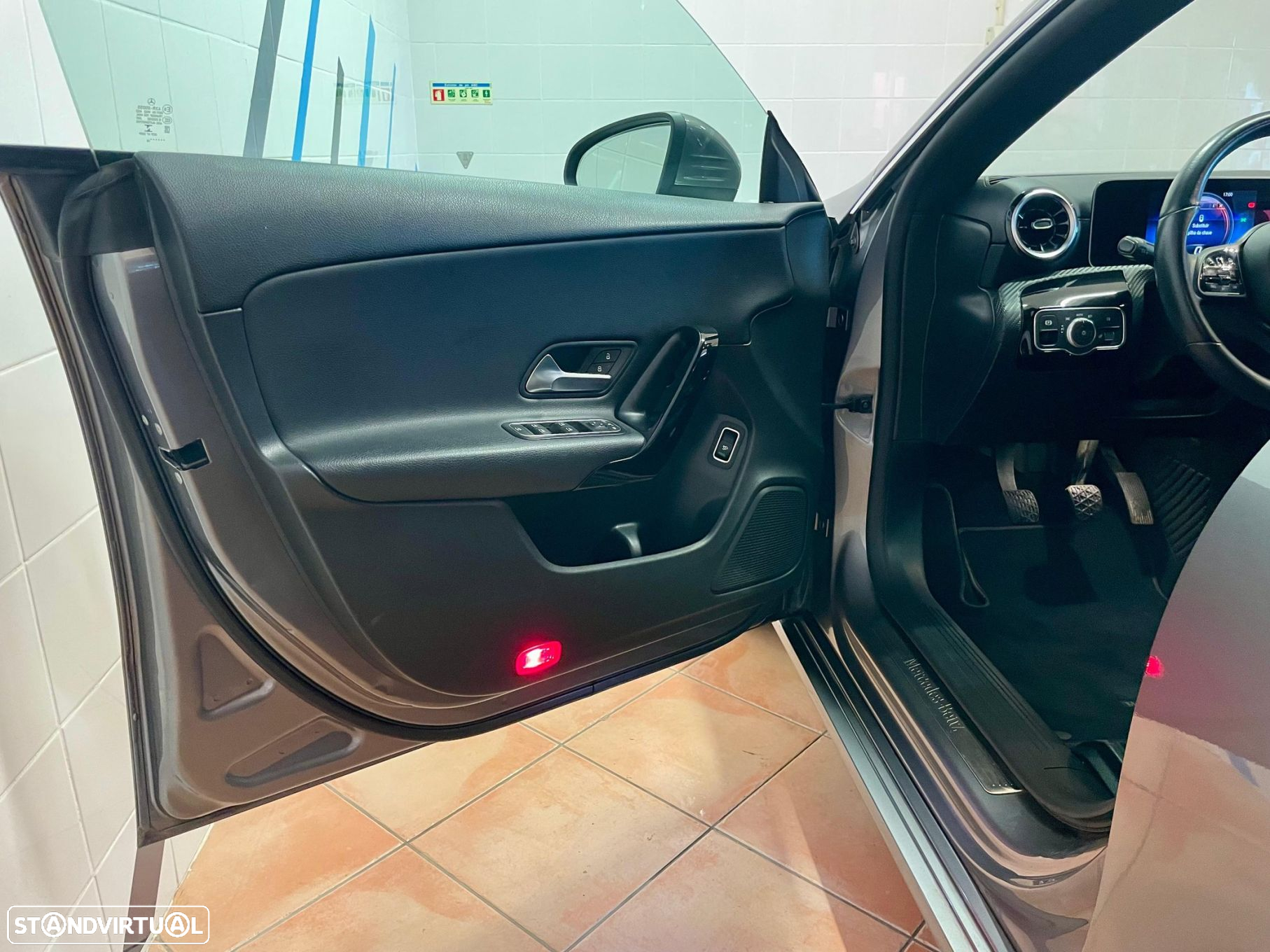 Mercedes-Benz CLA 180 Progressive - 13