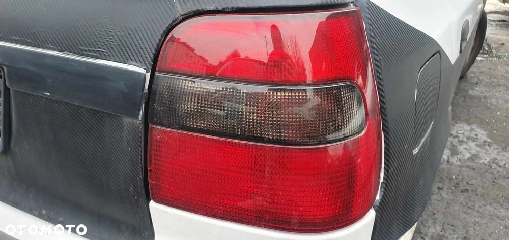 Skoda Felicia Lampy tylne, lewa, prawa - 2