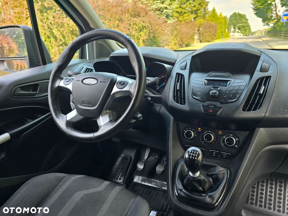 Ford Tourneo Connect 1.0 EcoBoost Titanium - 29