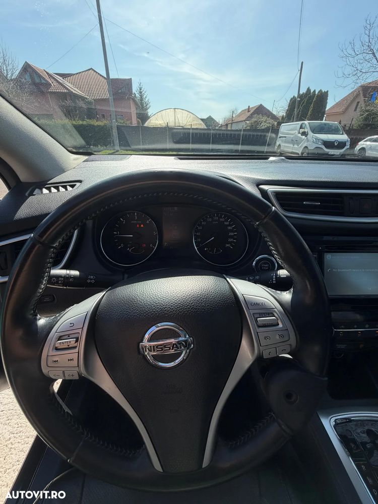 Nissan Qashqai 1.6 DCI Xtronic TEKNA - 22