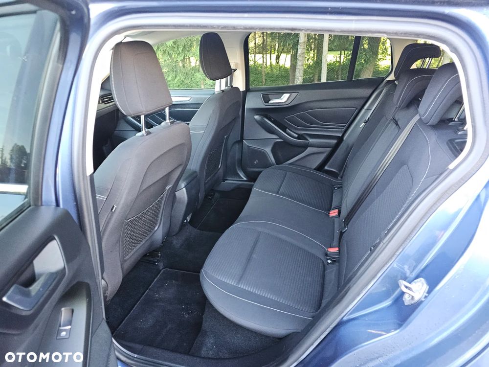 Ford Focus 2.0 TDCi DPF Titanium - 9