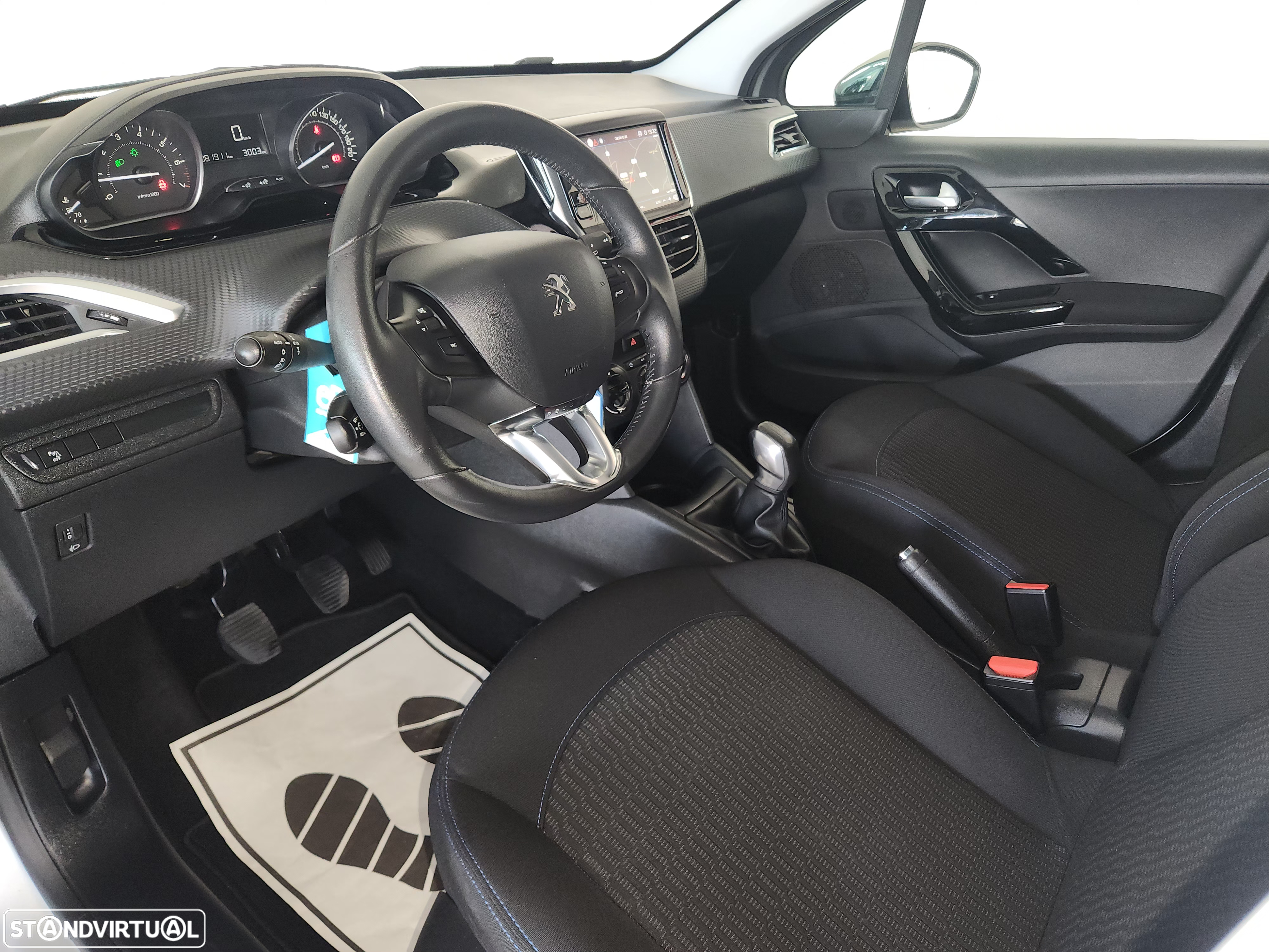 Peugeot 208 1.2 PureTech Style - 25