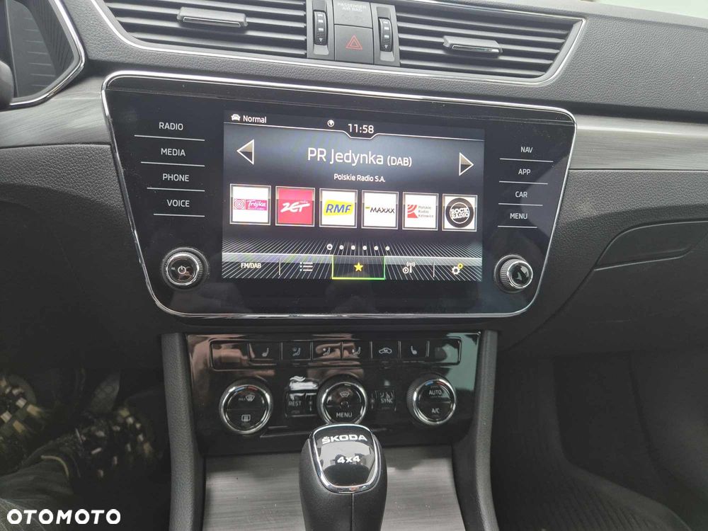 Skoda Superb 2.0 TDI SCR 4x4 Style DSG - 5