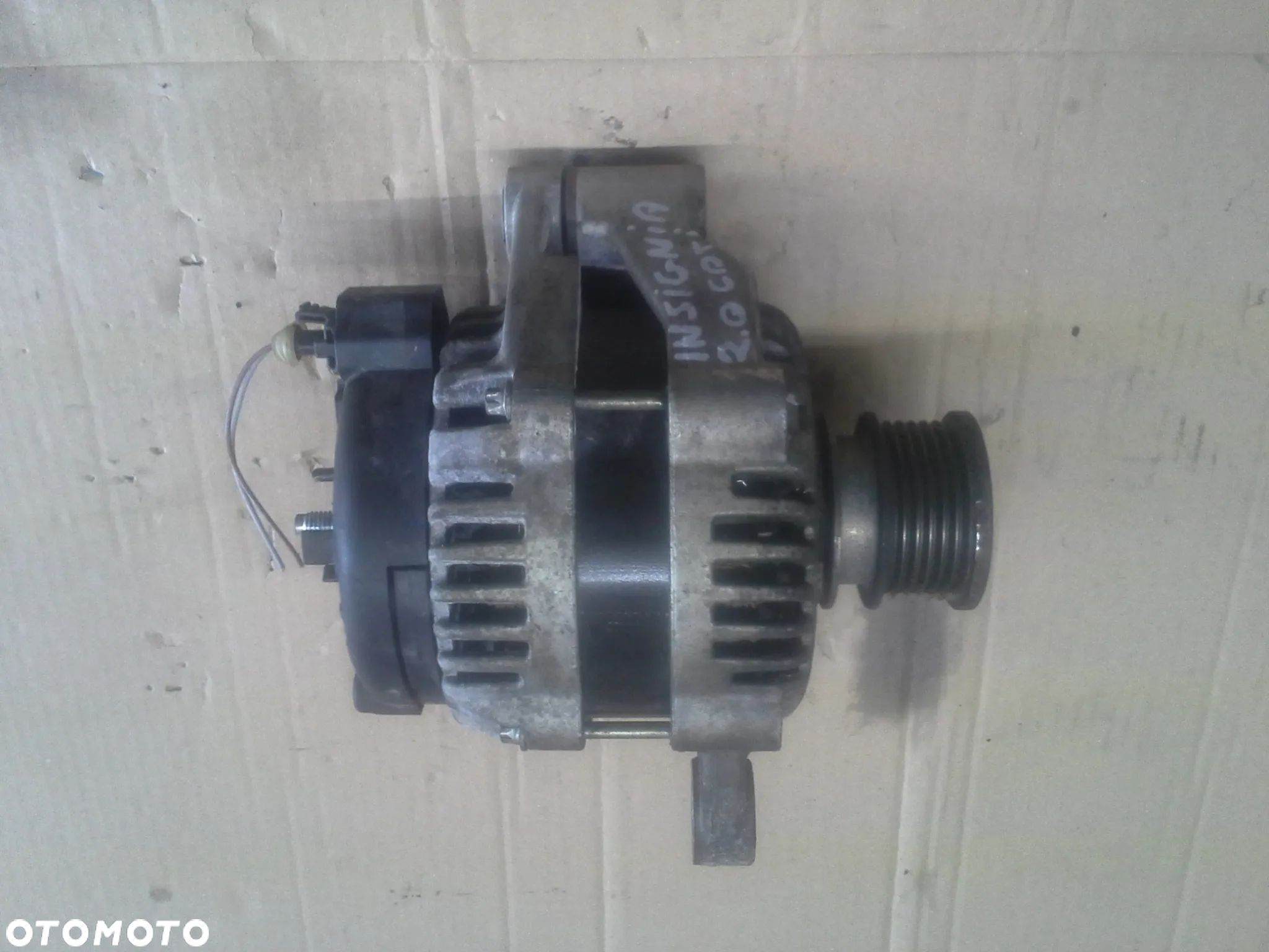 Opel Insignia 2.0 CDTi alternator 100A 13502583 - 1