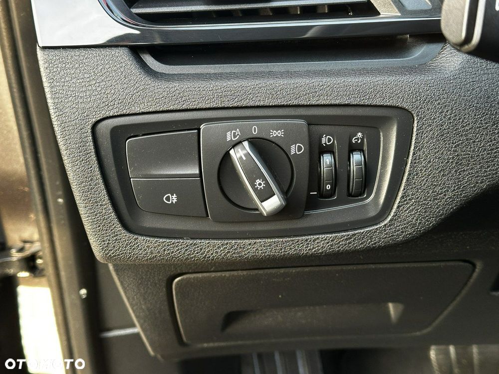 BMW X1 xDrive18d Advantage - 27