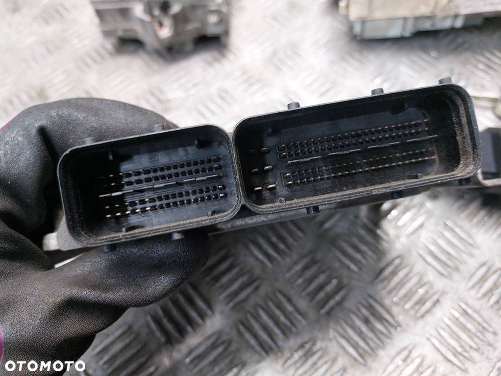 ZESTAW STARTOWY ALFA ROMEO GT I 1.9 JTD 55195464 60684628 51742420 - 3