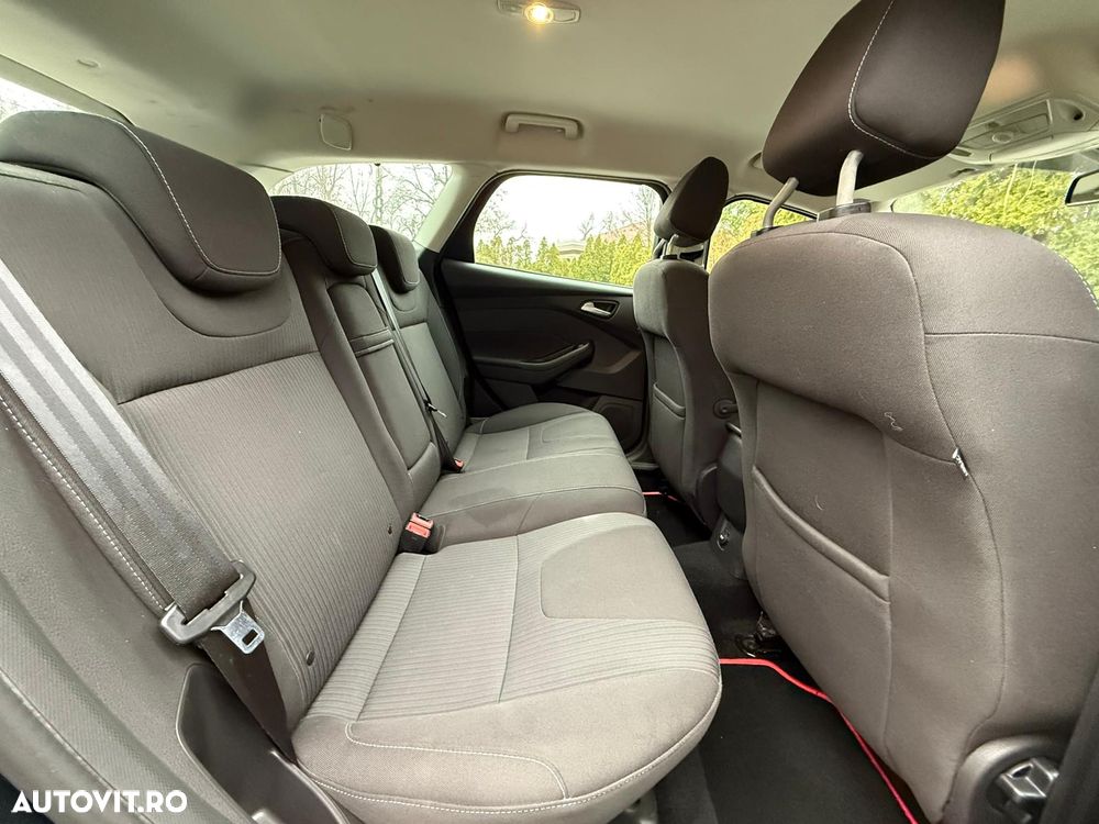 Ford Focus 2.0 TDCI DPF Titanium - 4
