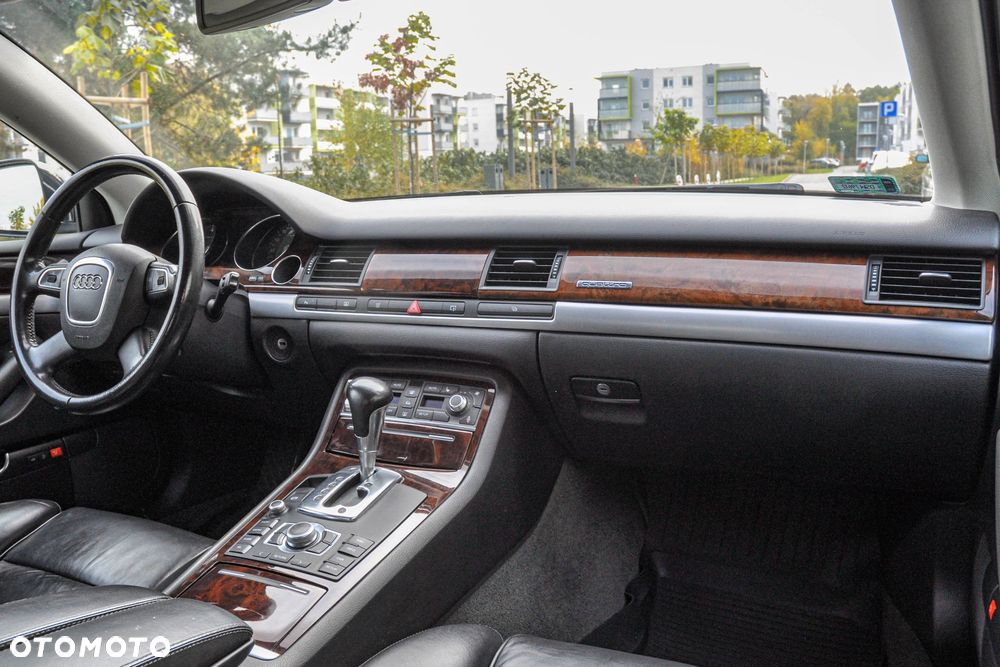 Audi A8 - 11