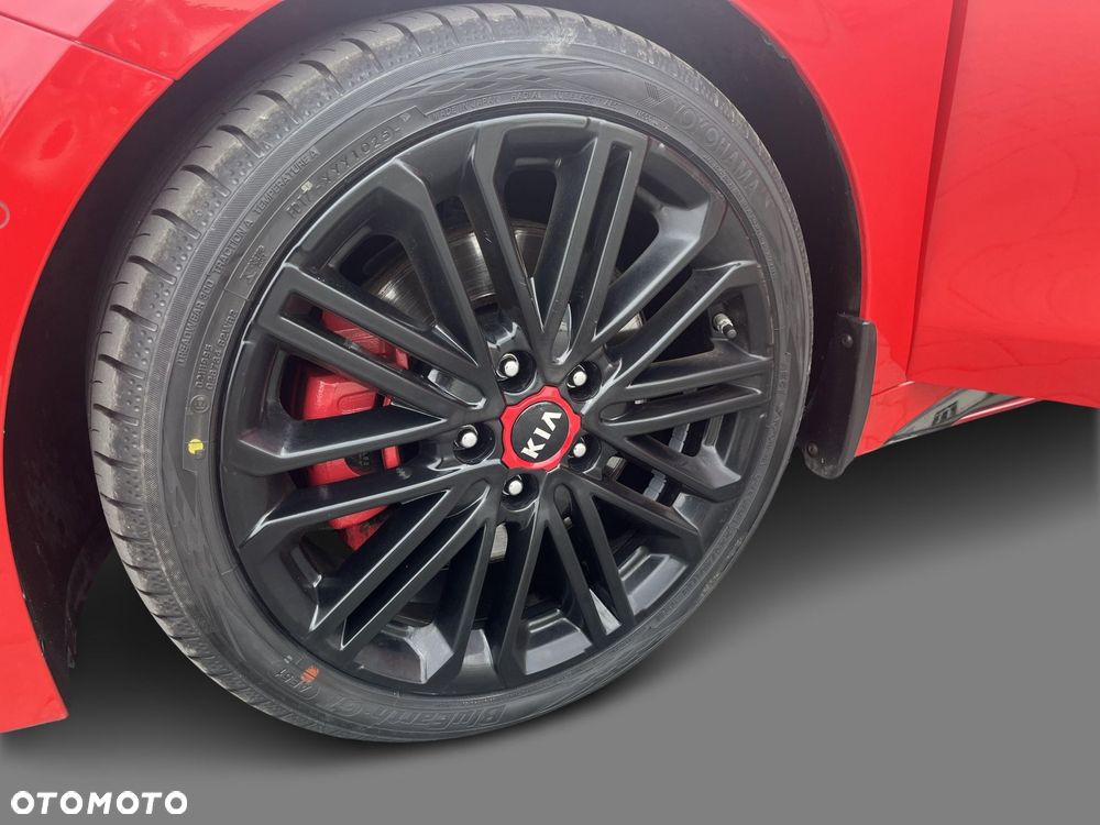 Kia ProCeed 1.6 T-GDI GT DCT - 18