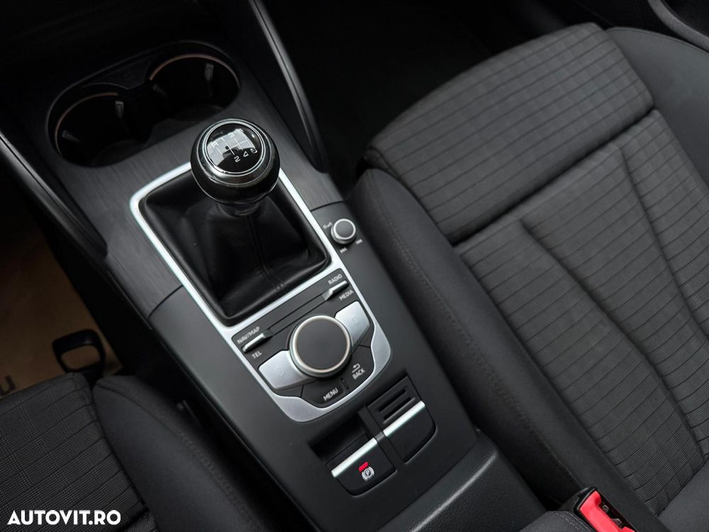 Audi A3 ack 1.6 30 TDI Design - 27