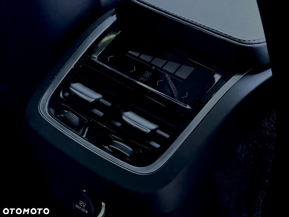 Volvo S90 - 13
