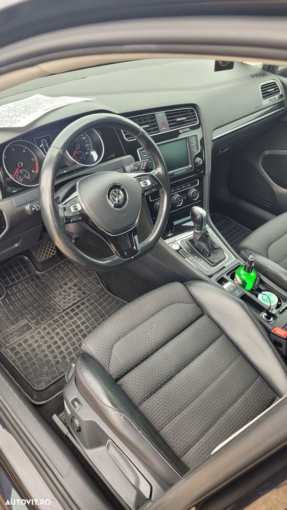 Volkswagen Golf 2.0 TDI DPF DSG Exclusive - 11