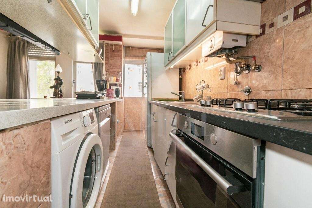 T4 nos Olivais com Cozinha Open Space | Excelente Localização em Lisbo - Grande imagem: 3/34