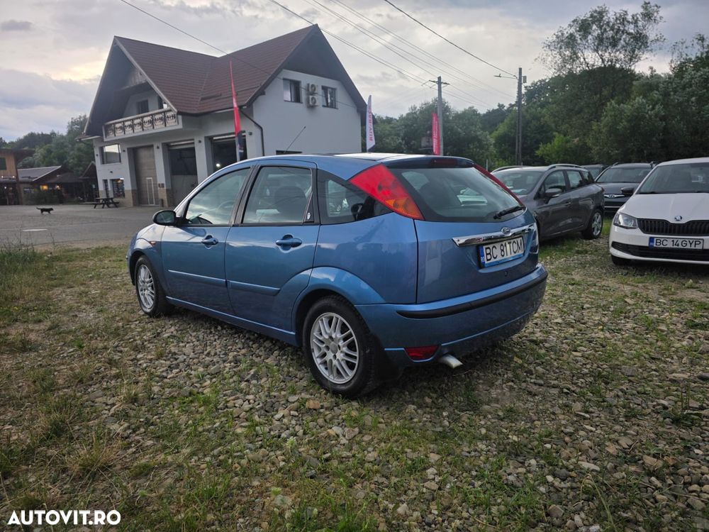 Ford Focus Wagon 1.6i 16V Ghia - 6