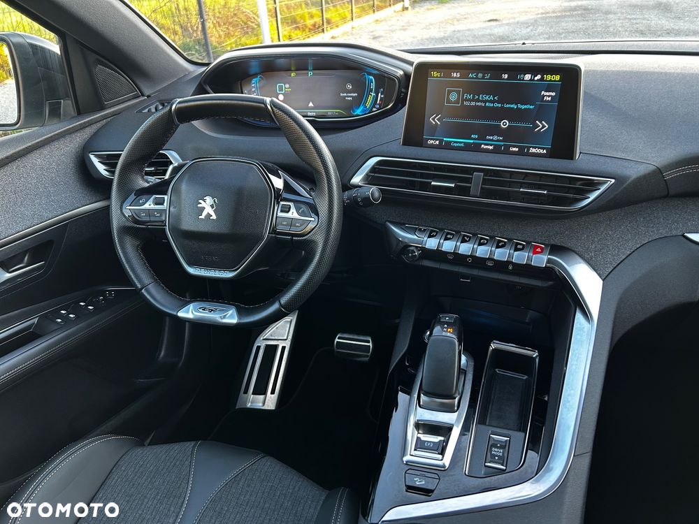 Peugeot 3008 1.6 PureTech HYbrid4 GT Line S&S EAT8 - 16