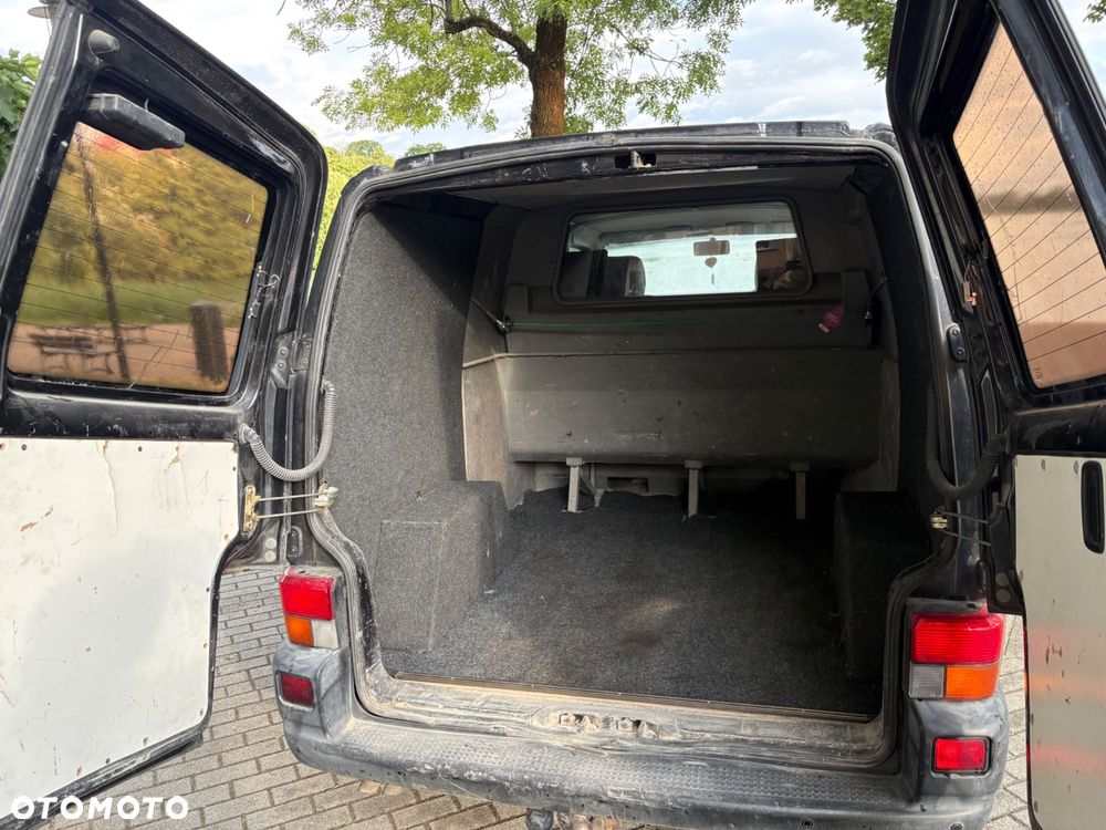 Volkswagen Transporter - 8