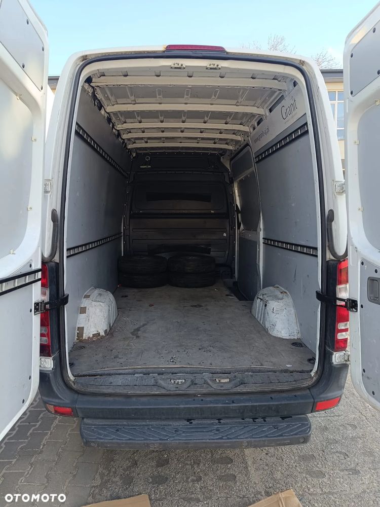 Mercedes-Benz SPRINTER - 4