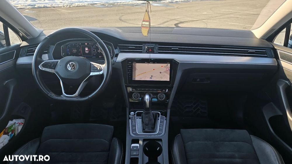 Volkswagen Passat 2.0 TDI DSG Highline - 13