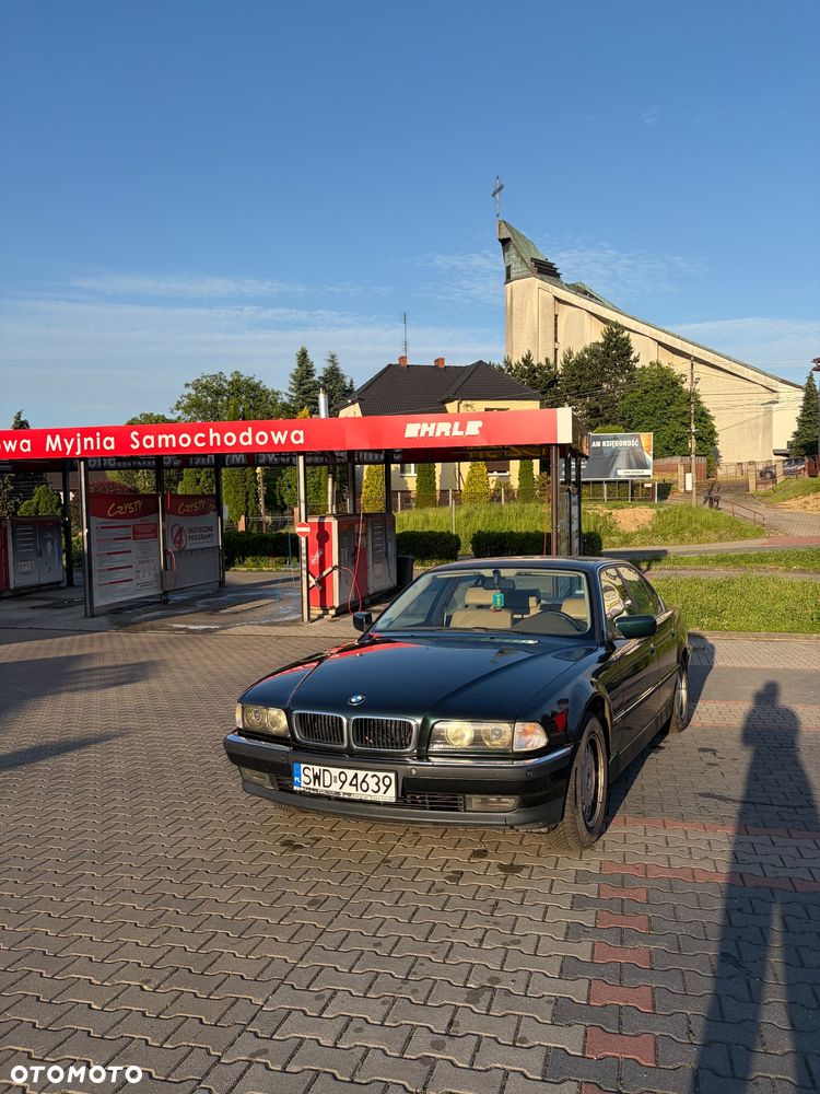 BMW Seria 7 - 2