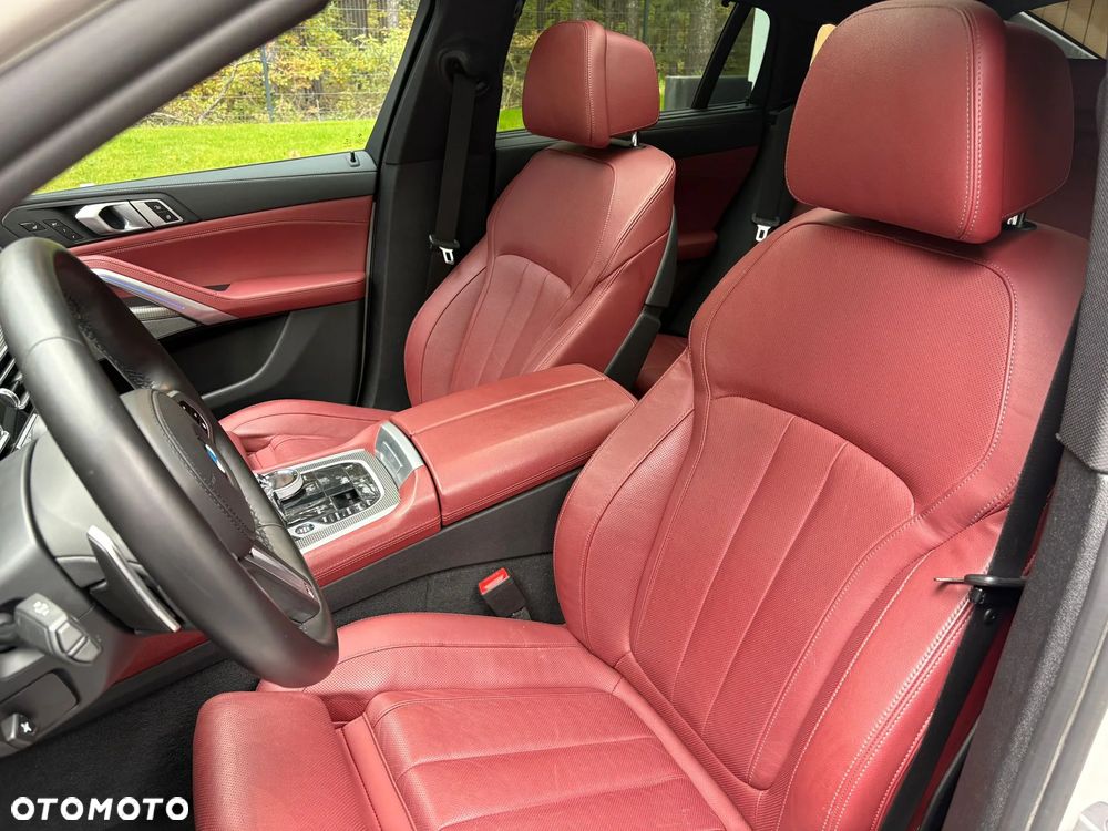 BMW X6 xDrive40i - 12
