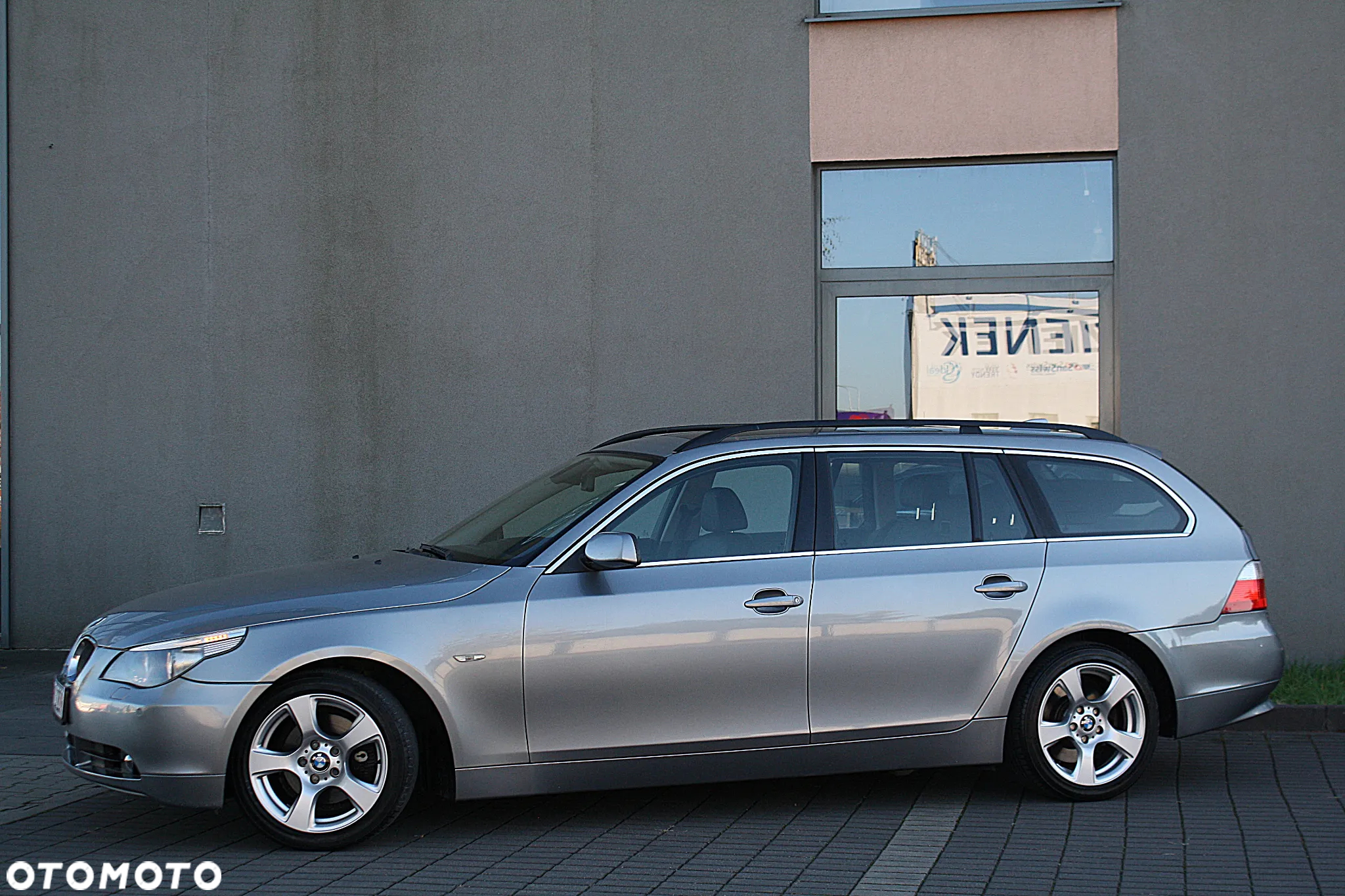 BMW Seria 5 - 12