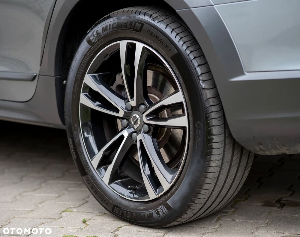 Volvo V90 Cross Country D5 AWD Pro - 30