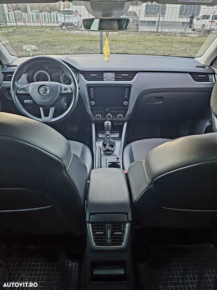 Skoda Octavia 1.6 TDI DSG Style - 13