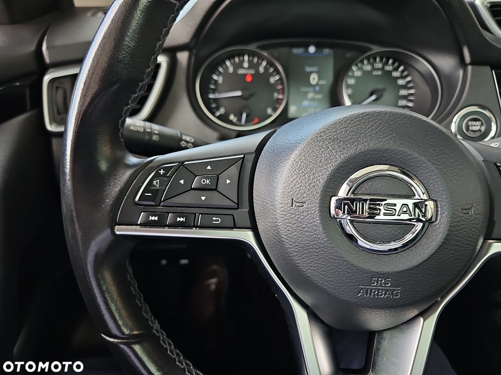 Nissan Qashqai 1.3 DIG-T N-Connecta DCT - 15