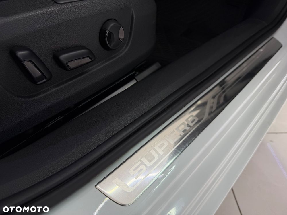 Skoda Superb 1.6 TDI DSG Active - 20