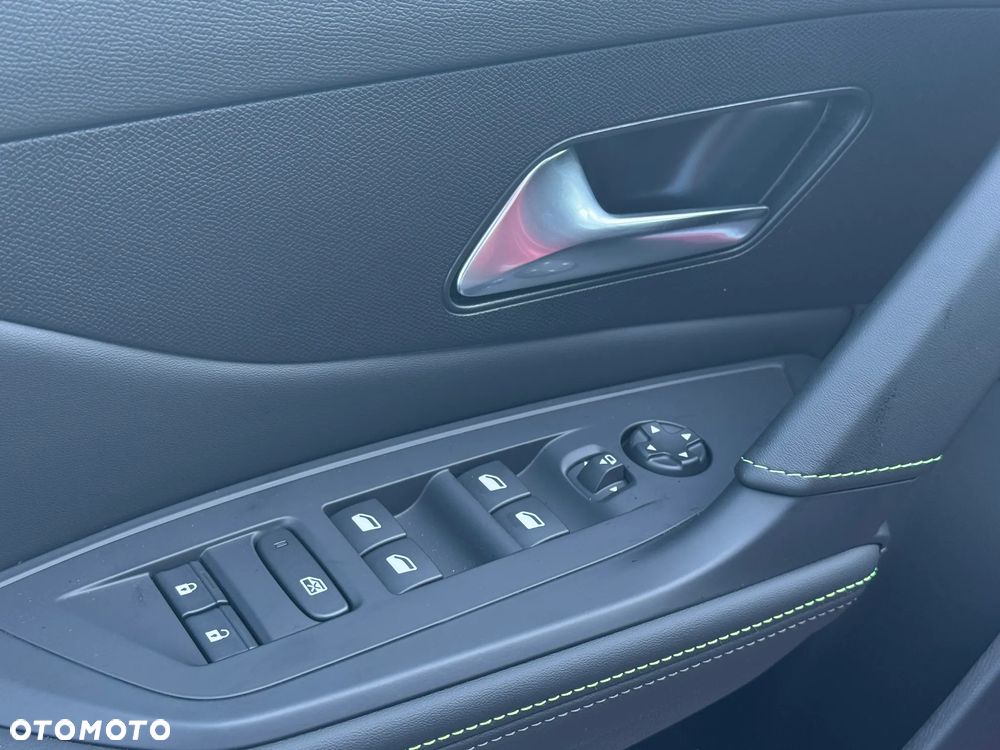 Peugeot 408 1.2 PureTech mHEV GT S&S e-DSC6 - 25