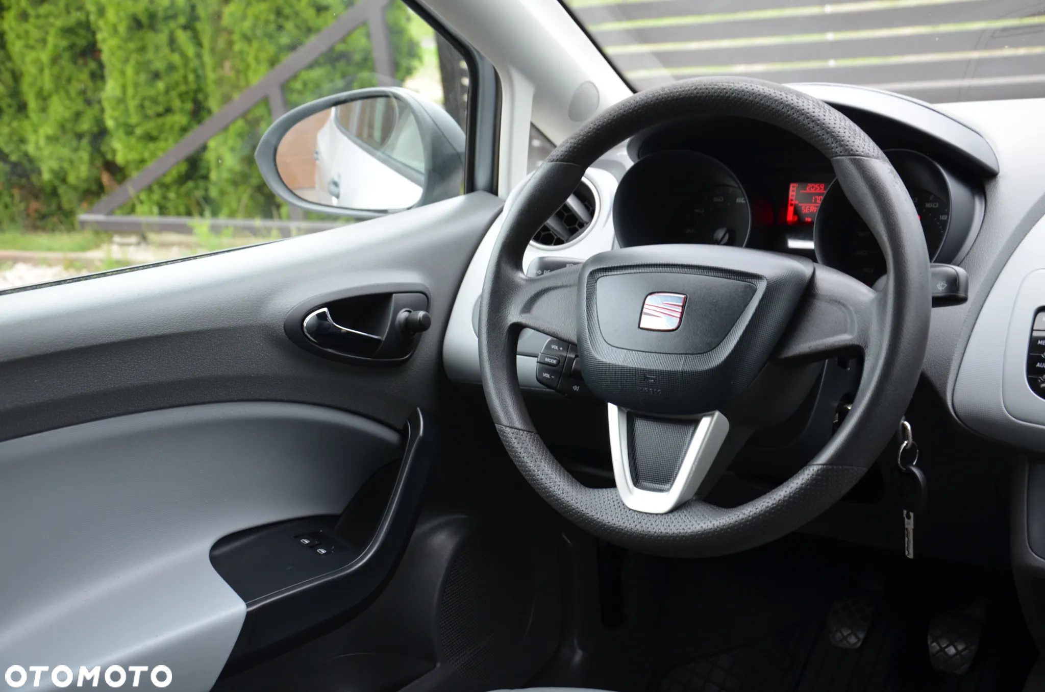 Seat Ibiza 1.4 16V Reference - 19