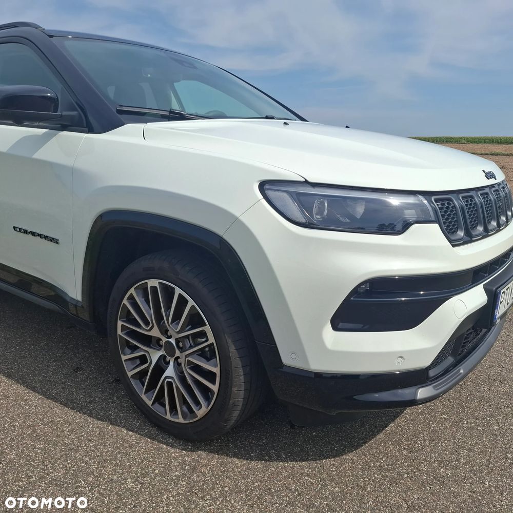 Jeep Compass - 12