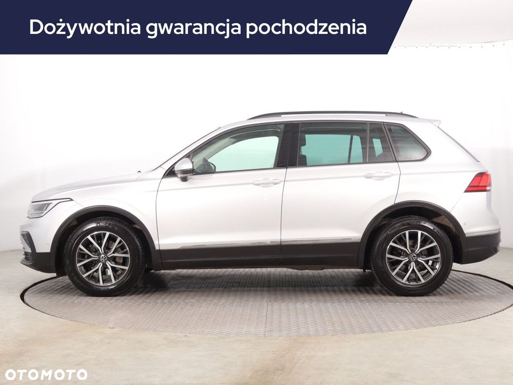 Volkswagen Tiguan - 4