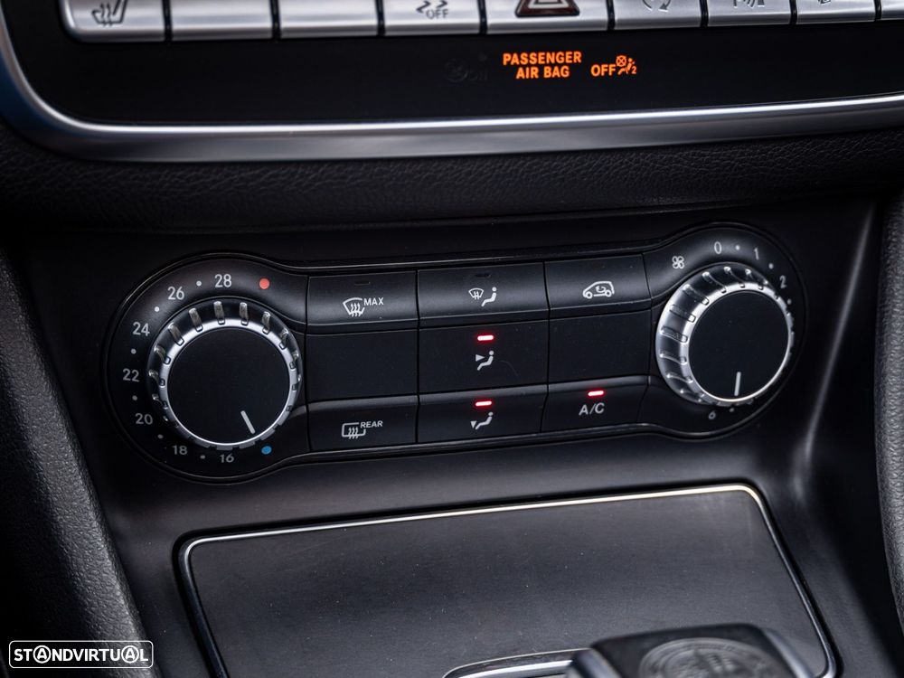 Mercedes-Benz CLA 45 AMG - 22