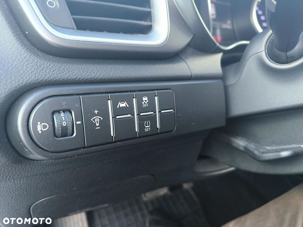 Kia Ceed 1.5 T-GDI M DCT - 20