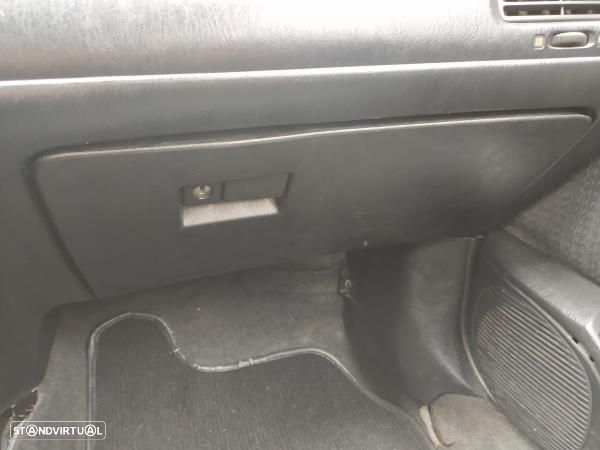 Porta Luvas Toyota Carina E Três Volumes (_T19_) - 1
