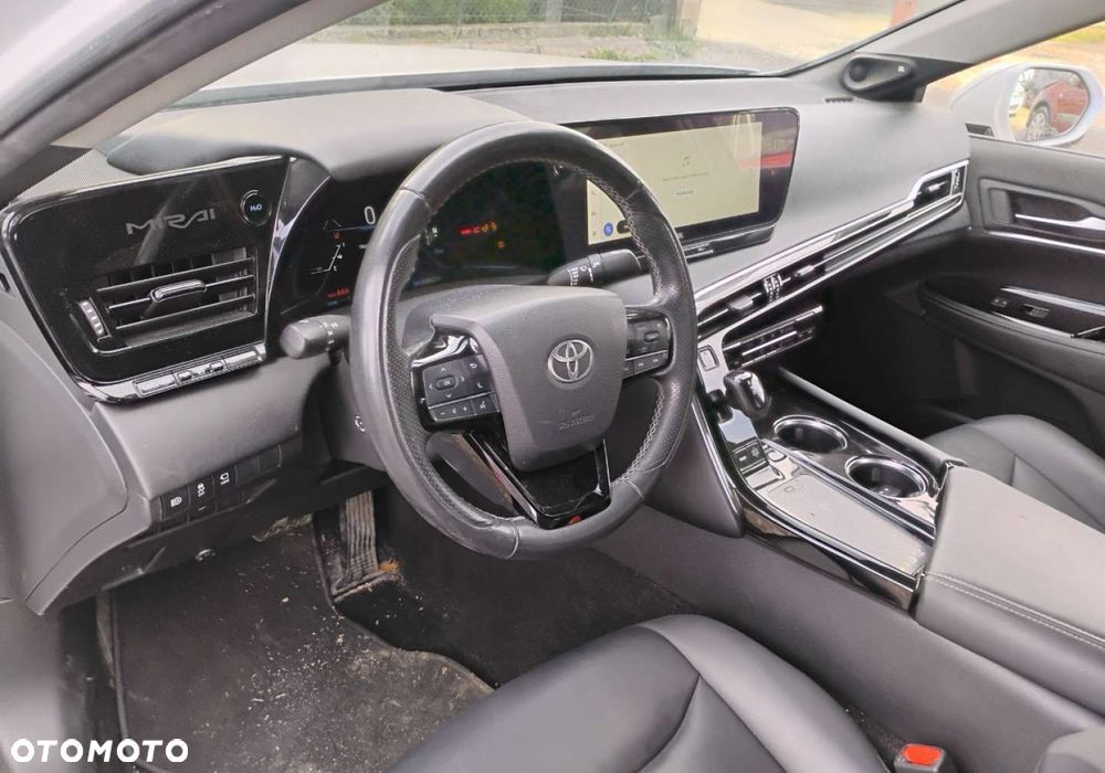Toyota Mirai - 8