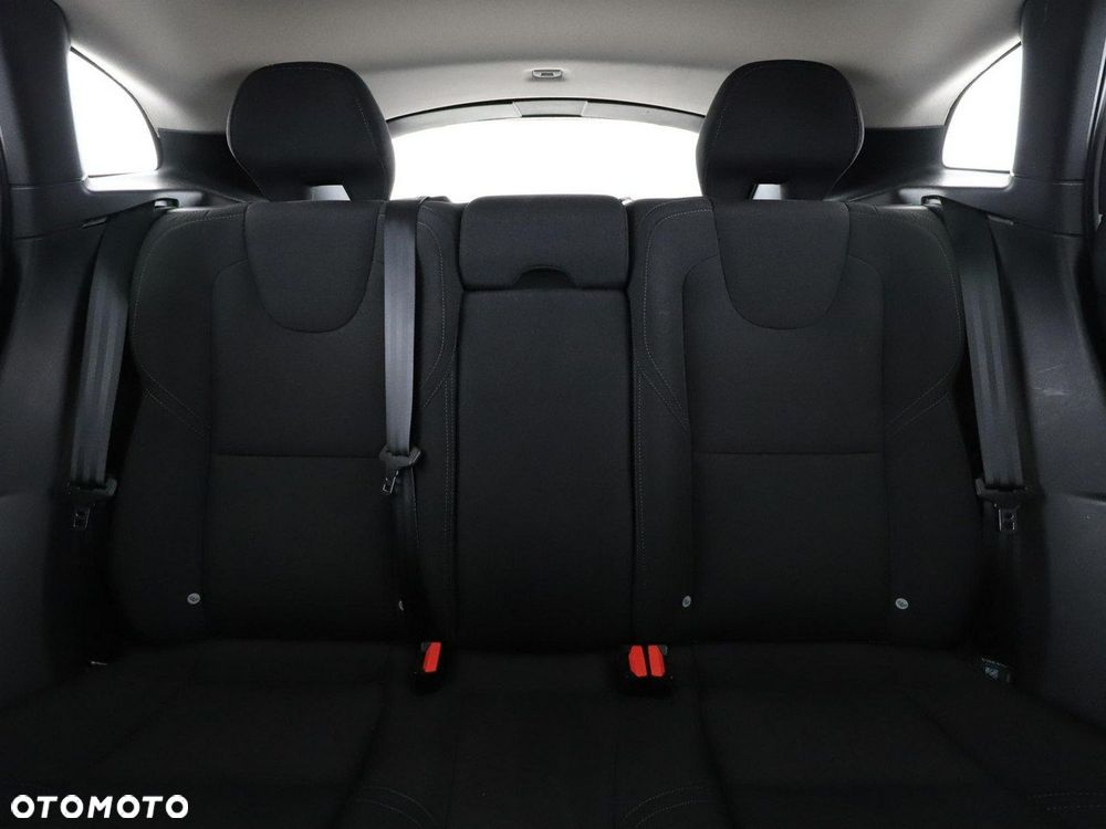 Volvo V40 T2 Kinetic - 19
