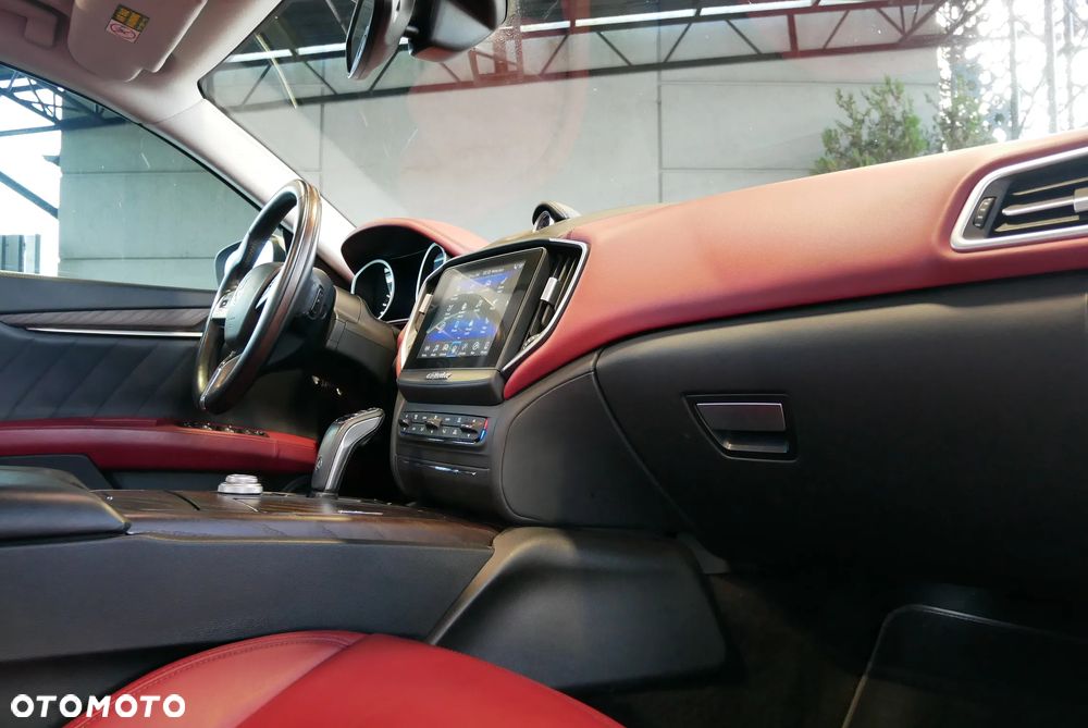 Maserati Ghibli S - 26